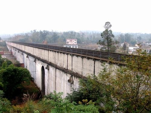 綿陽市武引玻璃廠渡槽