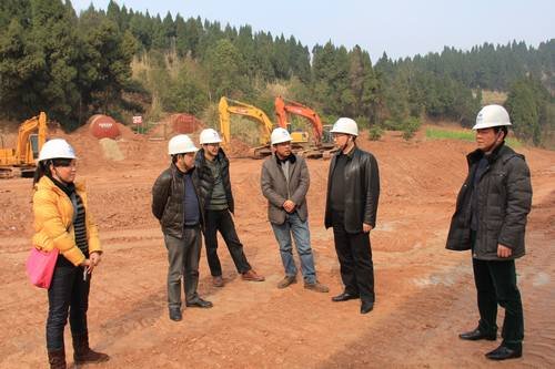 代勇、王裕明春節(jié)前夕到四處慰問一線干部職工