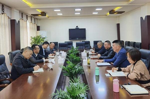 都江堰建行劉睿一行到公司調研