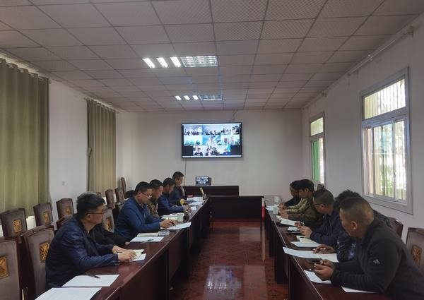 三分公司傳達學習工程局公司黨代會、工代會、職代會精神 