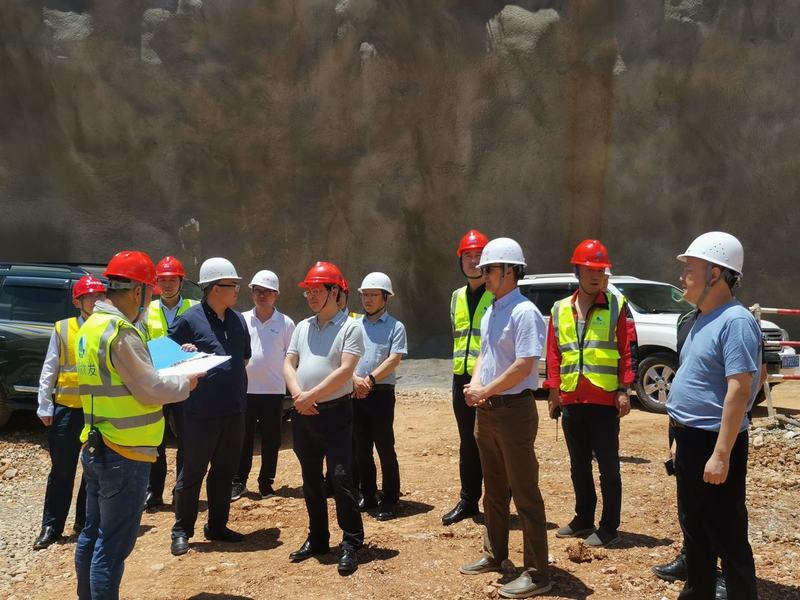 集團黨委書記、董事長鐘杰一行到龍塘水庫及灌區工程調研指導工作