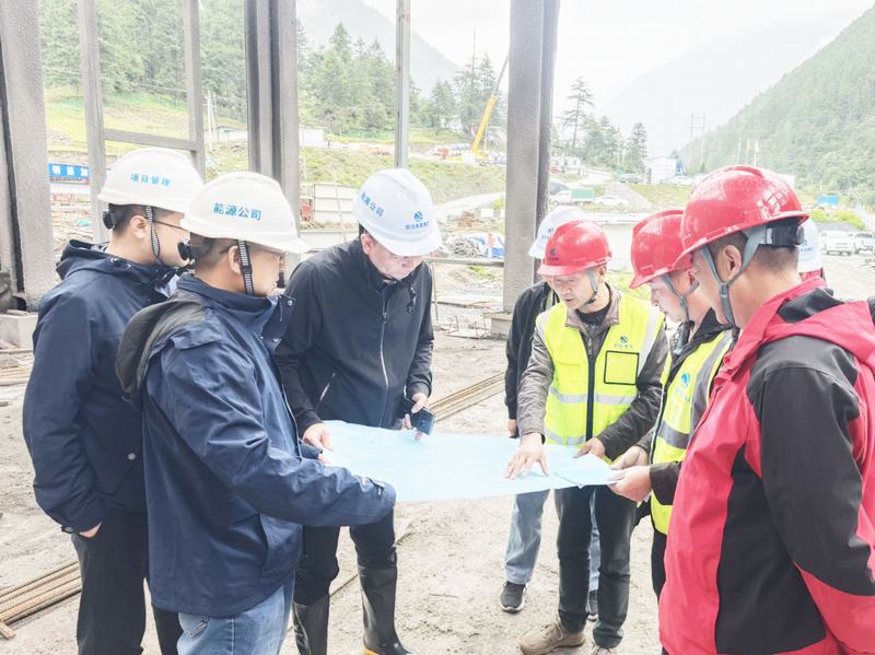 尹曉東到三四溝、麻窩溝二級水電站開展質量安全生產專項檢查
